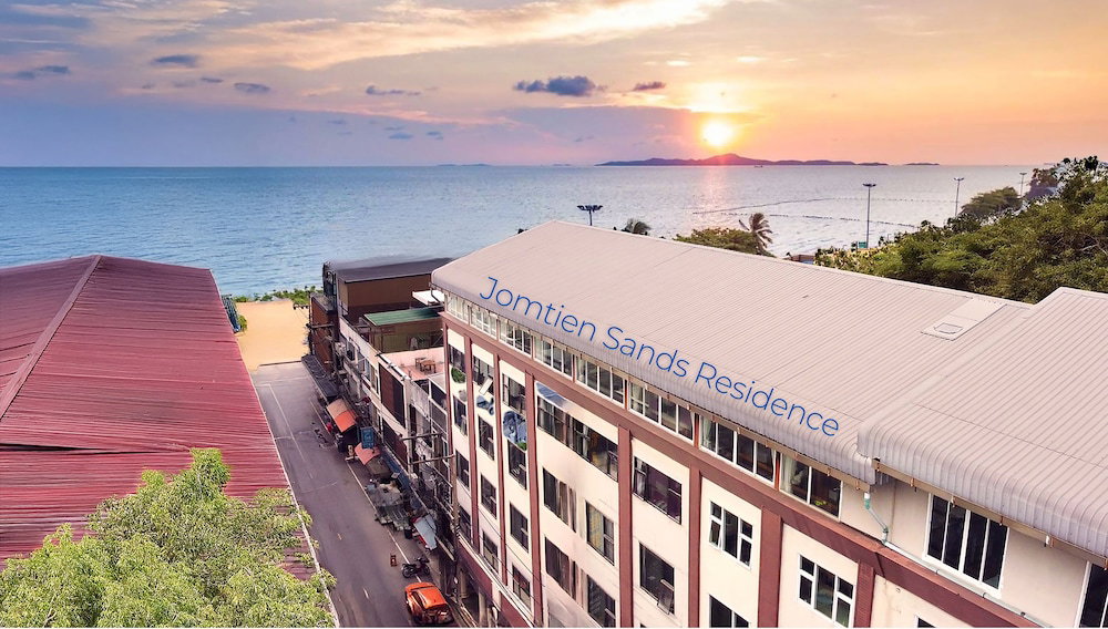 Hotel Jomtien Sands Residence - Beachfront, Relax &Amp; Amazing Seafood Dining