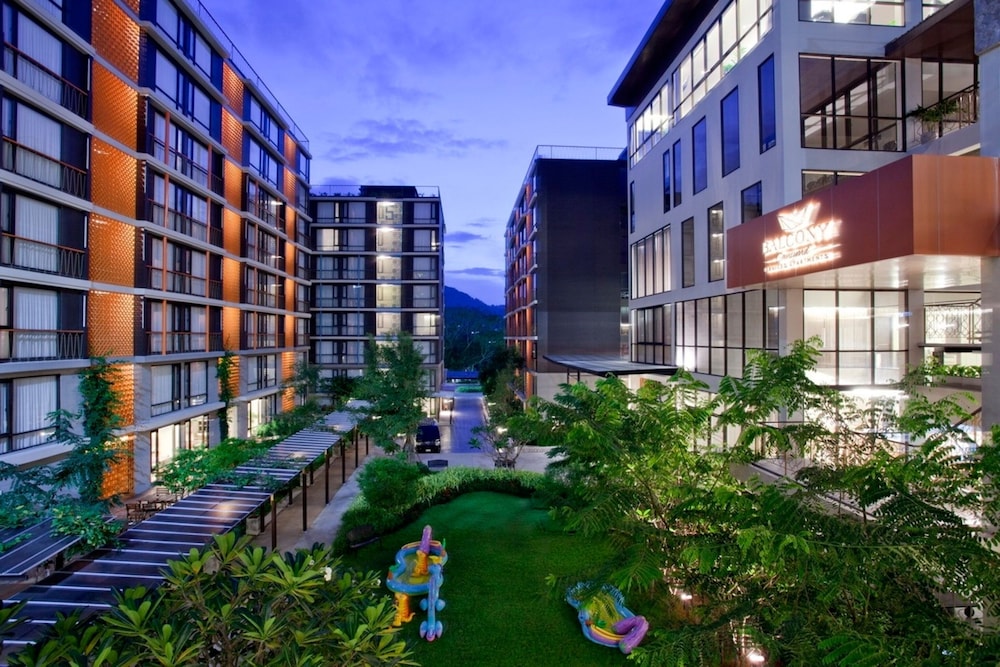 Hotel Balcony Courtyard Sriracha Hotel Serviced Apartmen