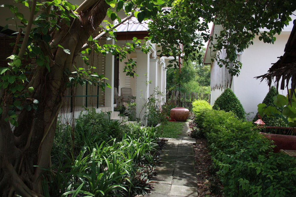 Hotel Bamboo Resort