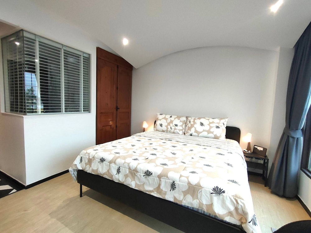 Venetian Signature Condominium