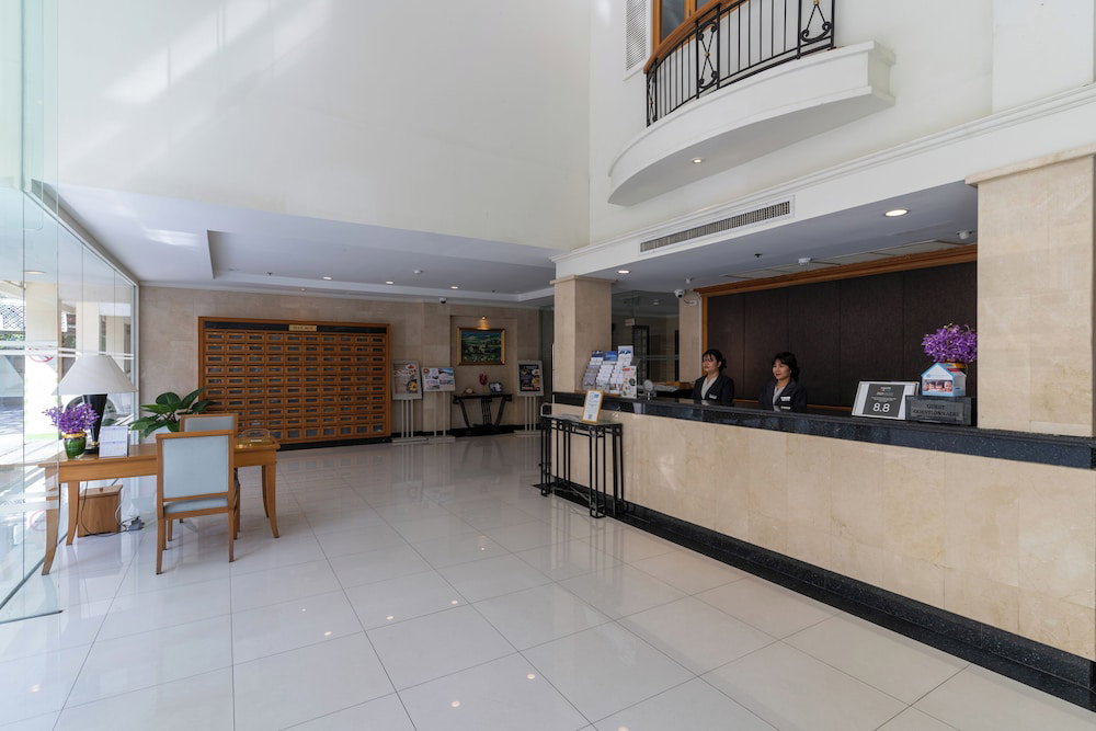 Classic Kameo Hotel And Serviced Apartments, Sriracha