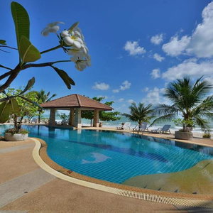 Hotel Alongkot Beach Resort Khanom cazare Don Sak