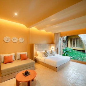 Hotel Lazula cazare Mae On