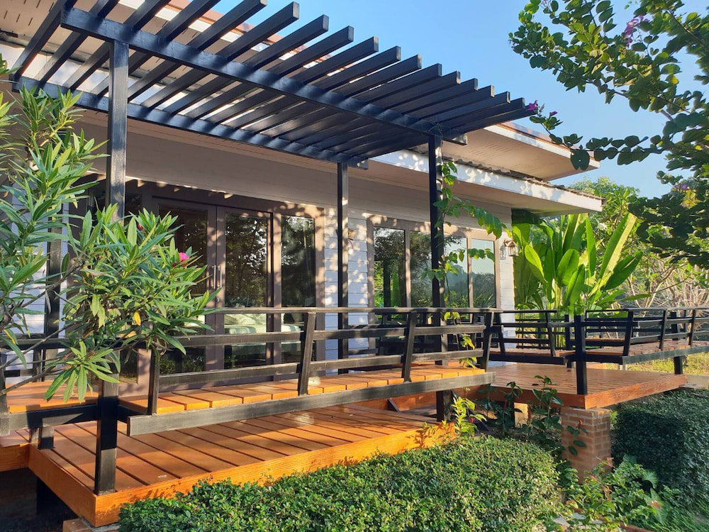 Hotel Baan Suan Hill Resort