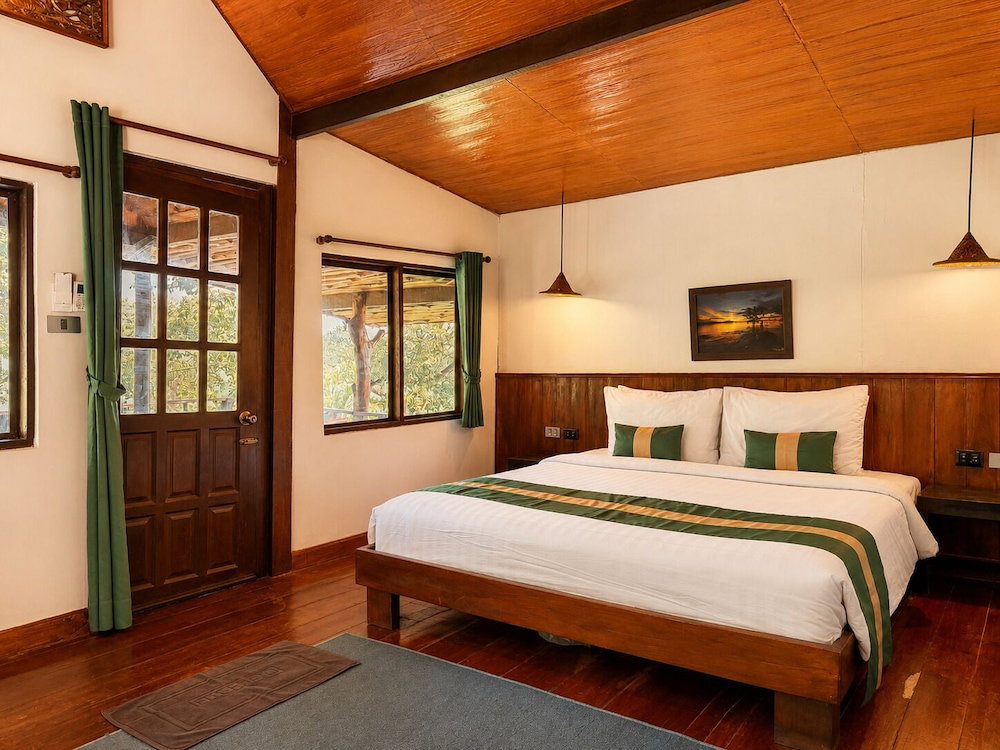 Hotel Ting Rai Bay Resort