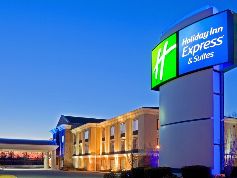 Holiday Inn Express Hotel & Suites Clifton Park