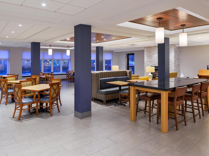 Holiday Inn Express Hotel & Suites Clifton Park