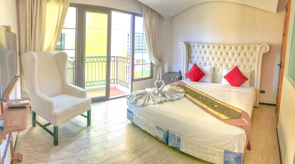 Venetian Resort Pattaya - Quiet Oasis - Huge Waterpark, Gym, Sauna & Kids Playground