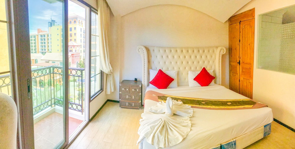 Venetian Resort Pattaya - Quiet Oasis - Huge Waterpark, Gym, Sauna & Kids Playground