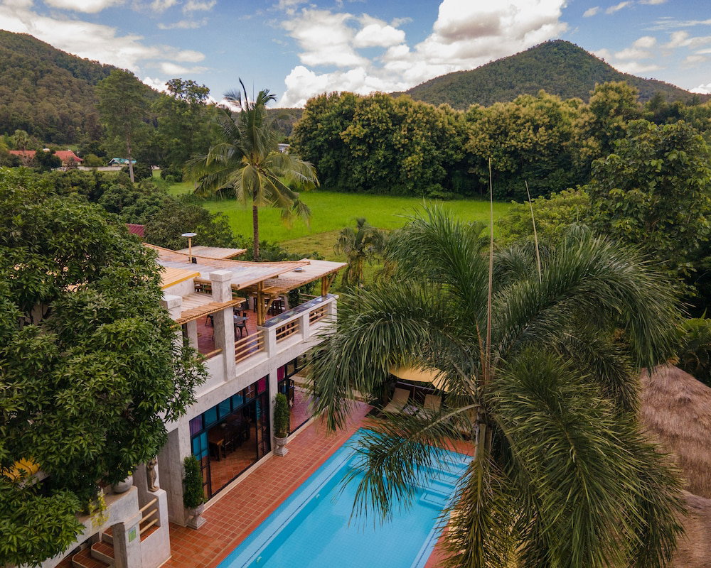 Hotel Baanpong Lodge