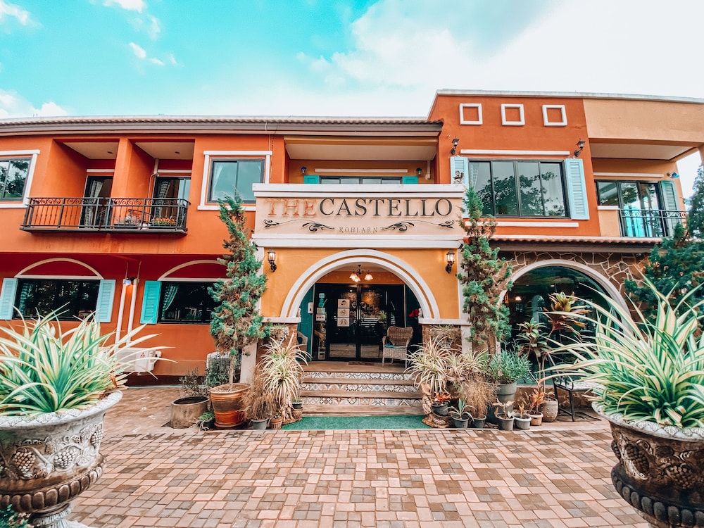 Hotel The Castello Resort