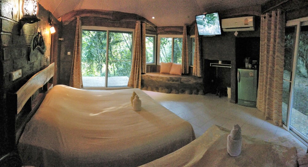 Hotel Baandin Chiewlarn Resort