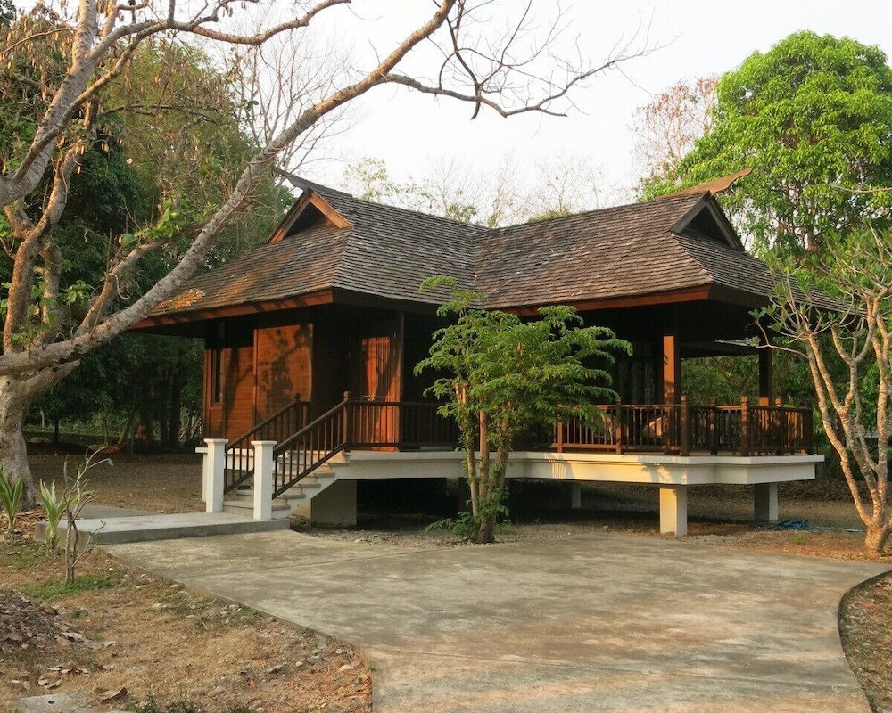 Hotel Suan Kaew Park