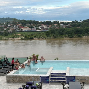 Hotel Chiangkhong Teak Garden Riverfront Onsen Hotel cazare Chiang Khong