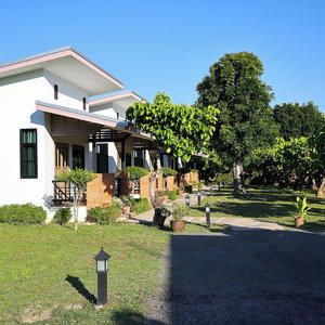 Hotel Chiang Mai Garden Bungalows cazare Saraphi