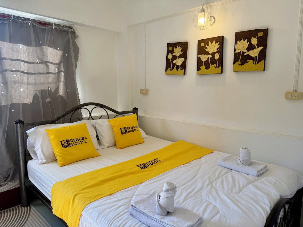 Hotel Dengba Hostel-Loikroh Chiang Mai