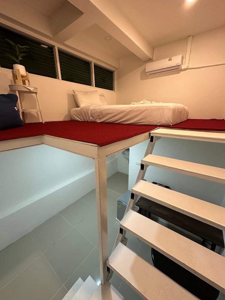 Limetree Loft Guesthouse