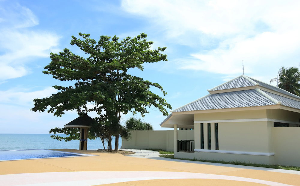 Hotel Wis Beach Khanom