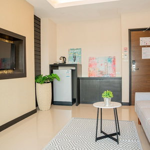 Hotel Lulu Hotel At The Glasshouse Lion Café cazare Ratsada
