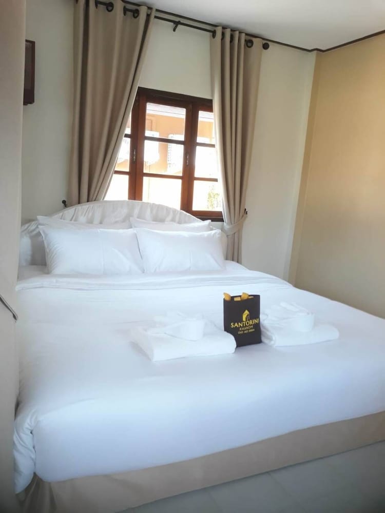 Hotel Santorini Khanom
