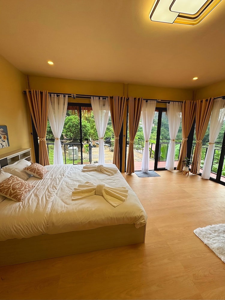 Hotel Baan Suan Pha Mi