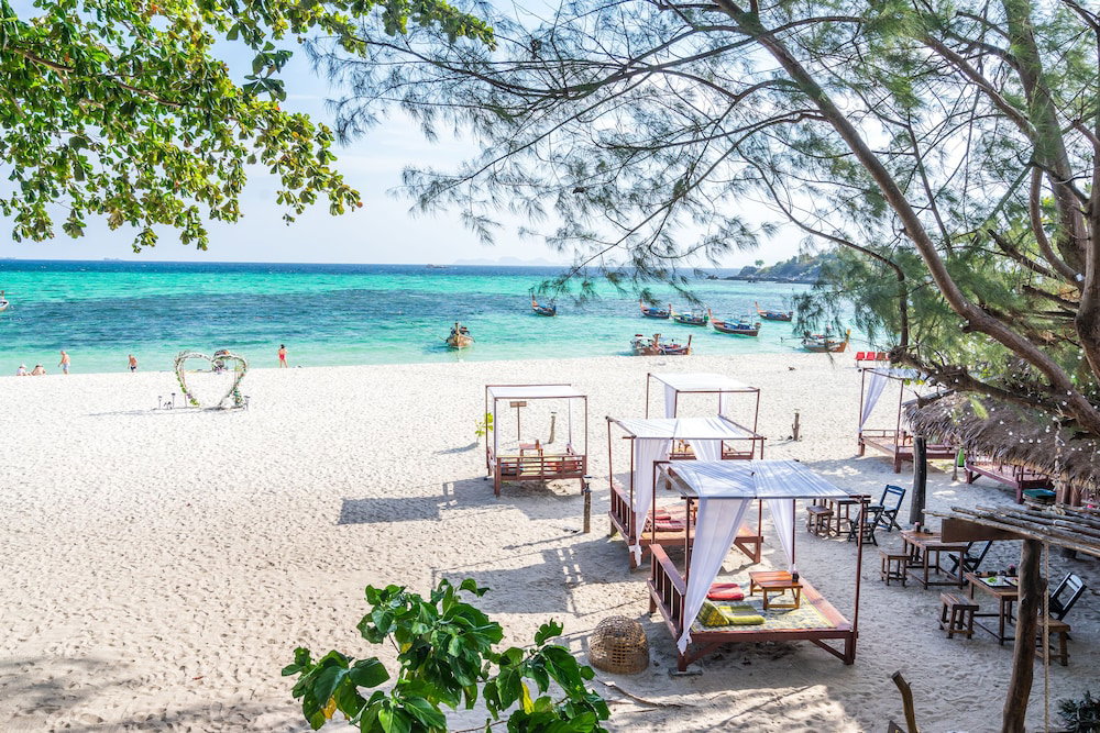 Hotel Lipe Beach Resort