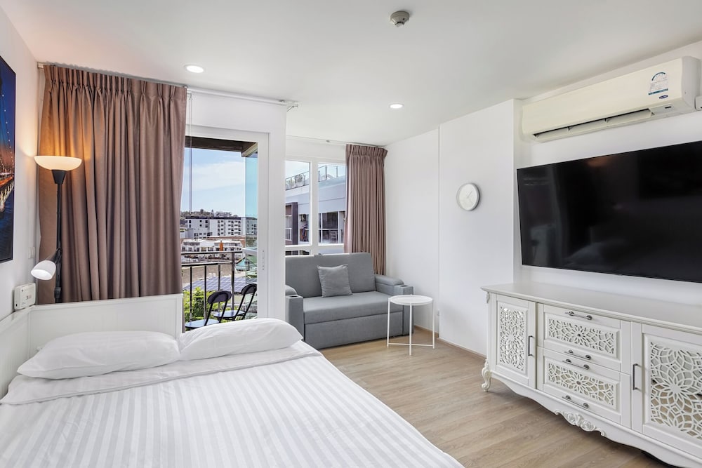 Hotel Studio In Ozone Condo In Kata A702