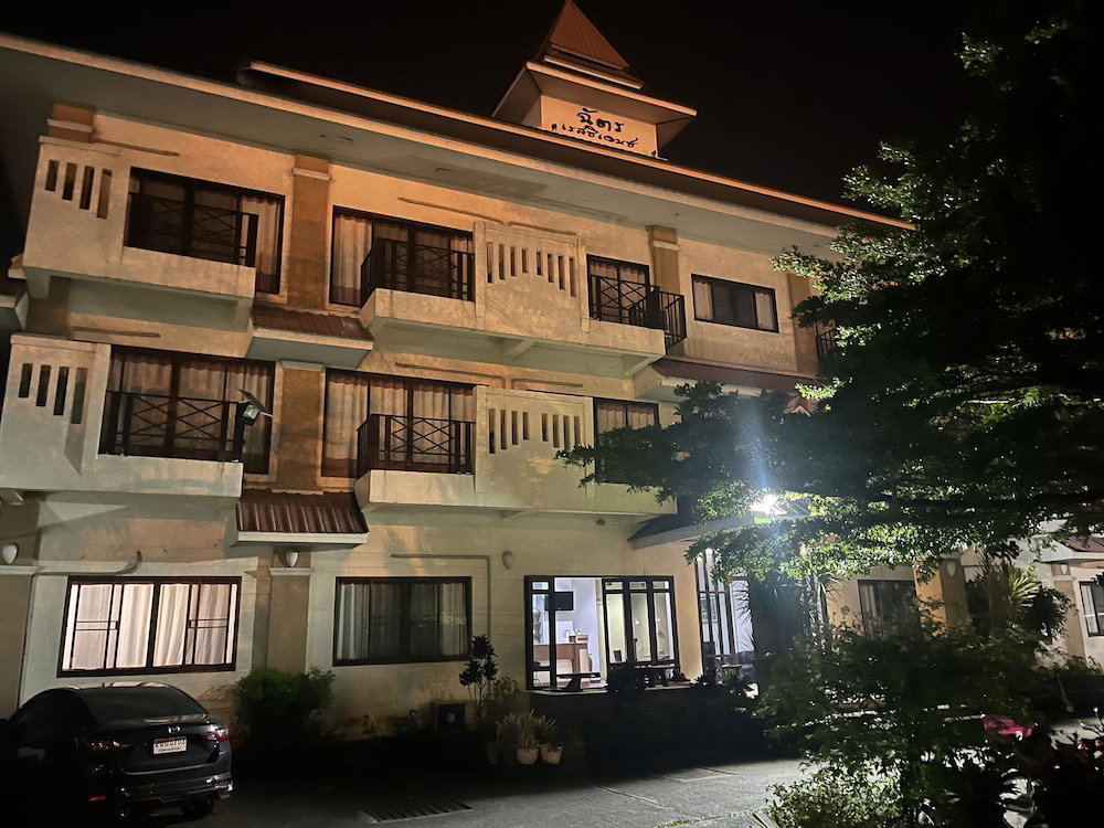 Hotel Chat Residence Hotel