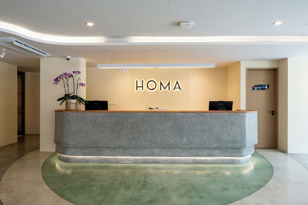 Homa Chalong Bay