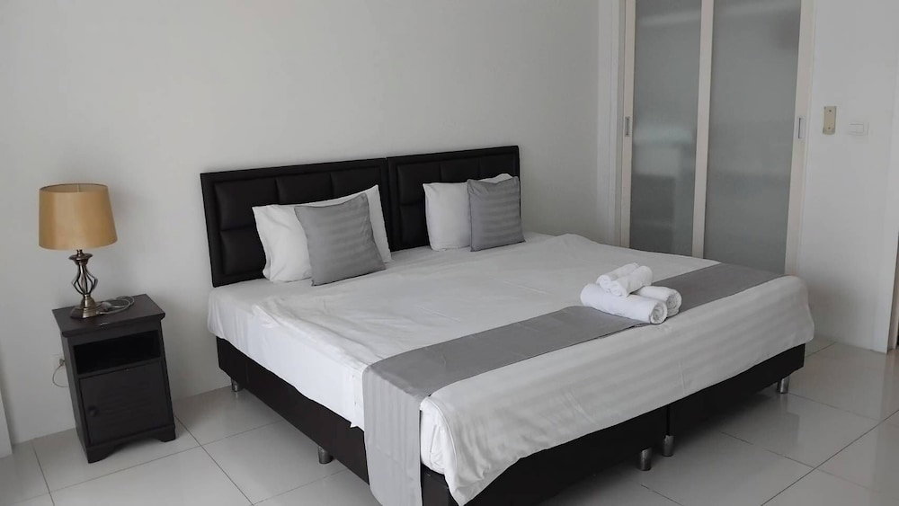 Hotel Panwa Sunset Beachfront