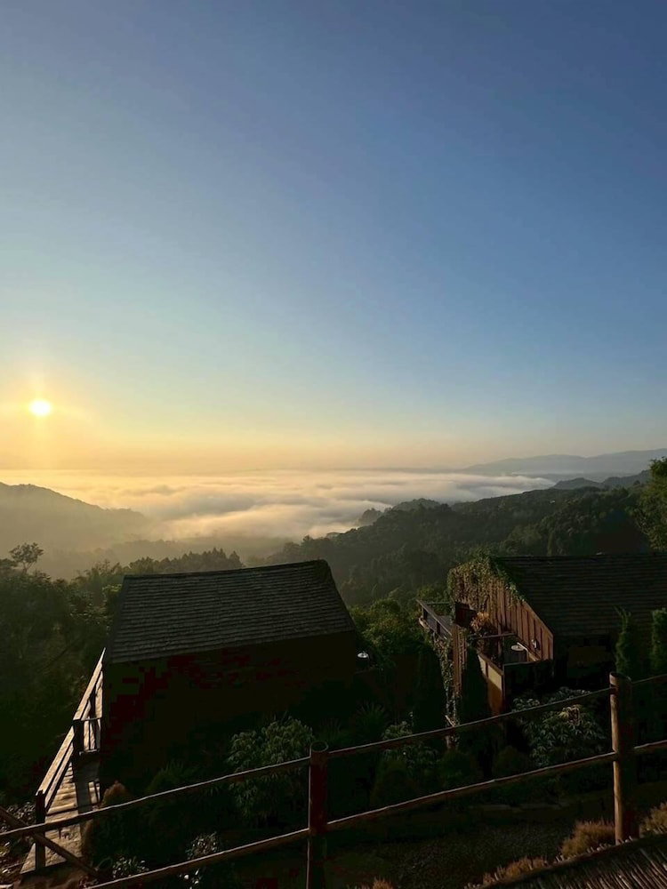 Hotel 4000Dao-A Hilltop Hideaway Experience