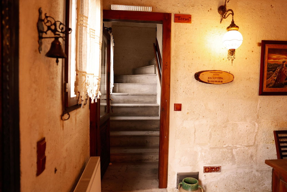 Hotel Chardonnay Suites