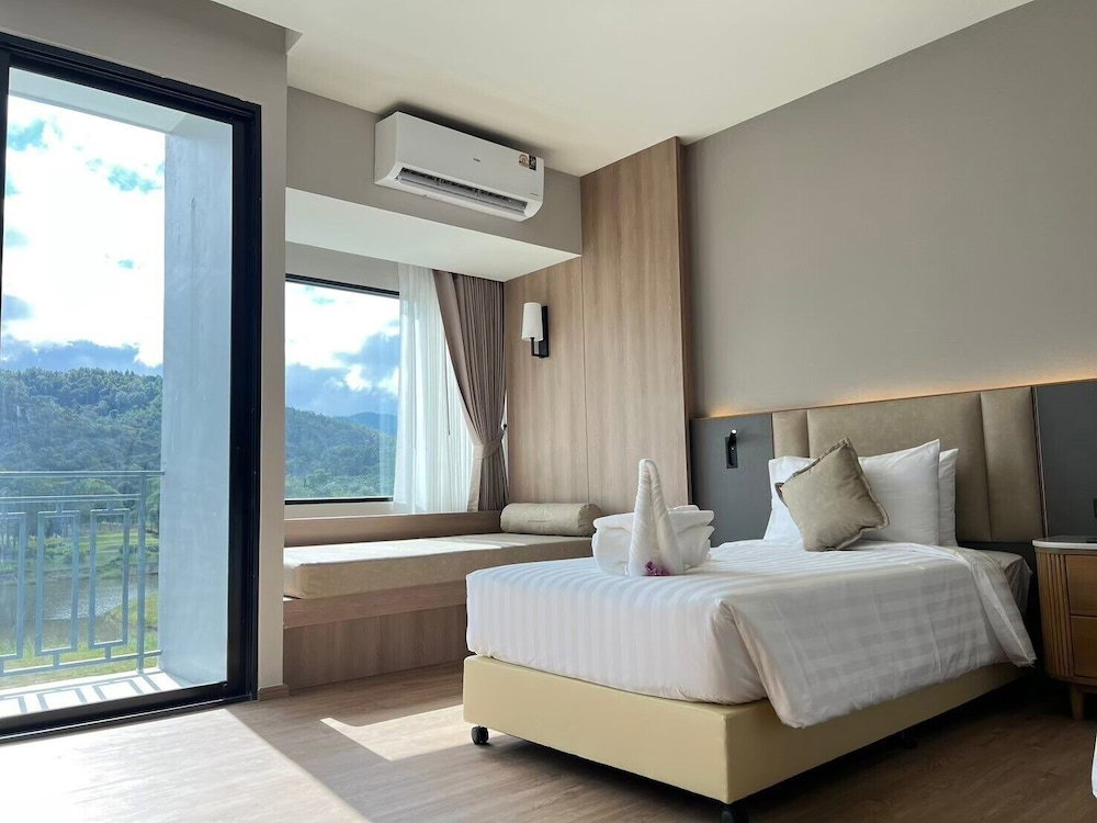 Hotel Gassan Khuntan Golf And Resort