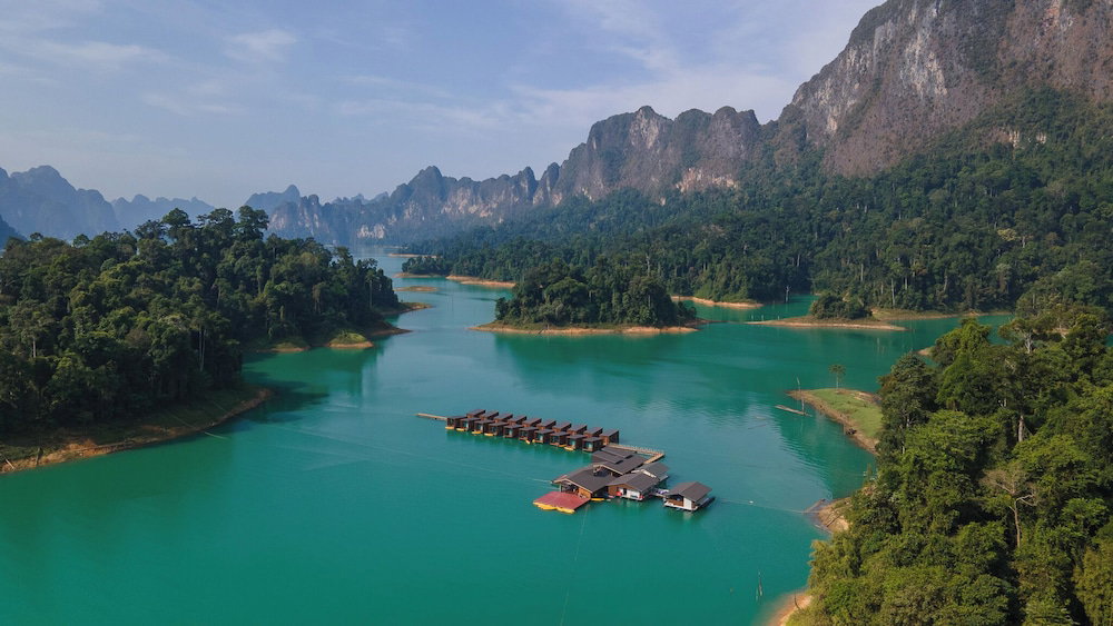Hotel 360 Issara Floating Resort