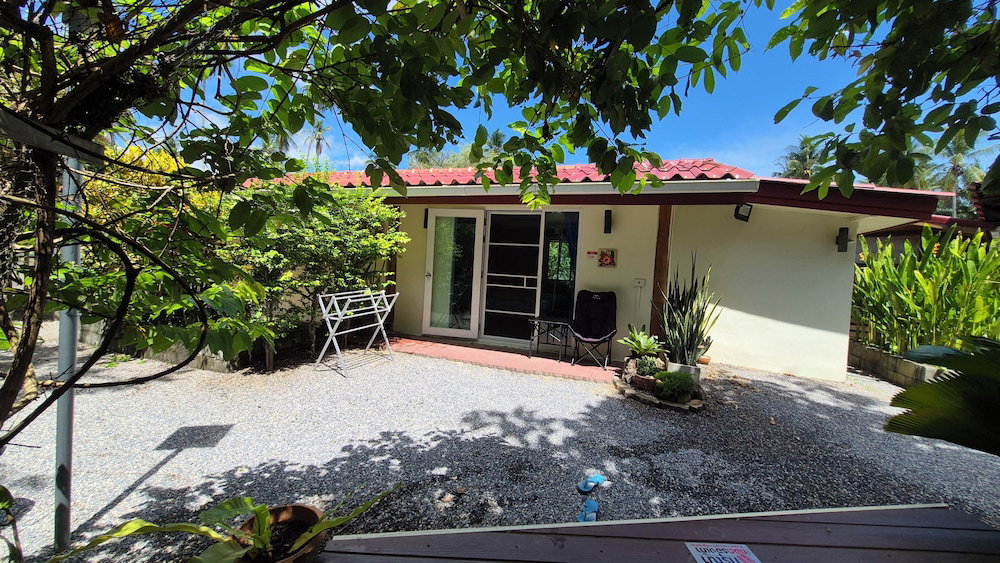 Hotel Baan Sabai Guesthouse