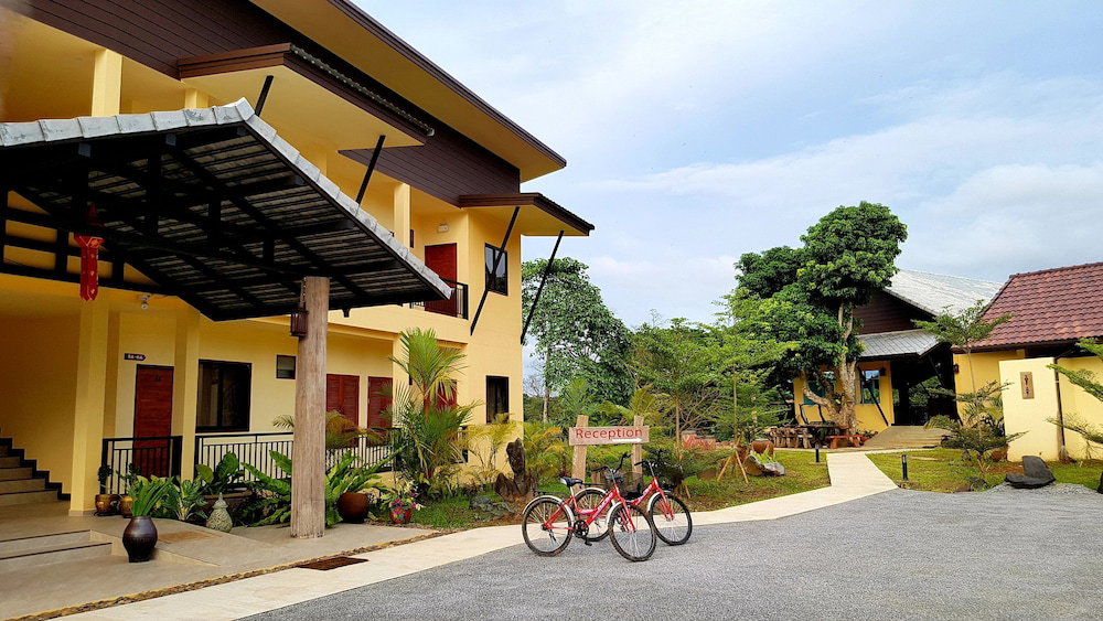 Hotel Baan Sakuna