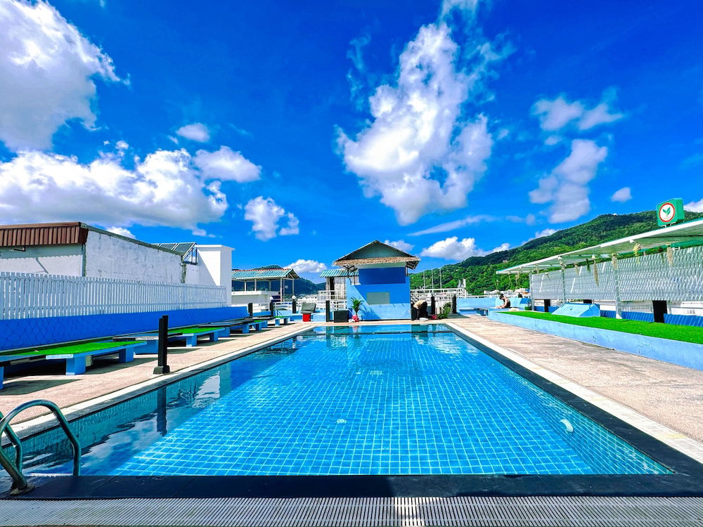 Hotel Baya Rooftop Pool Patong Beach