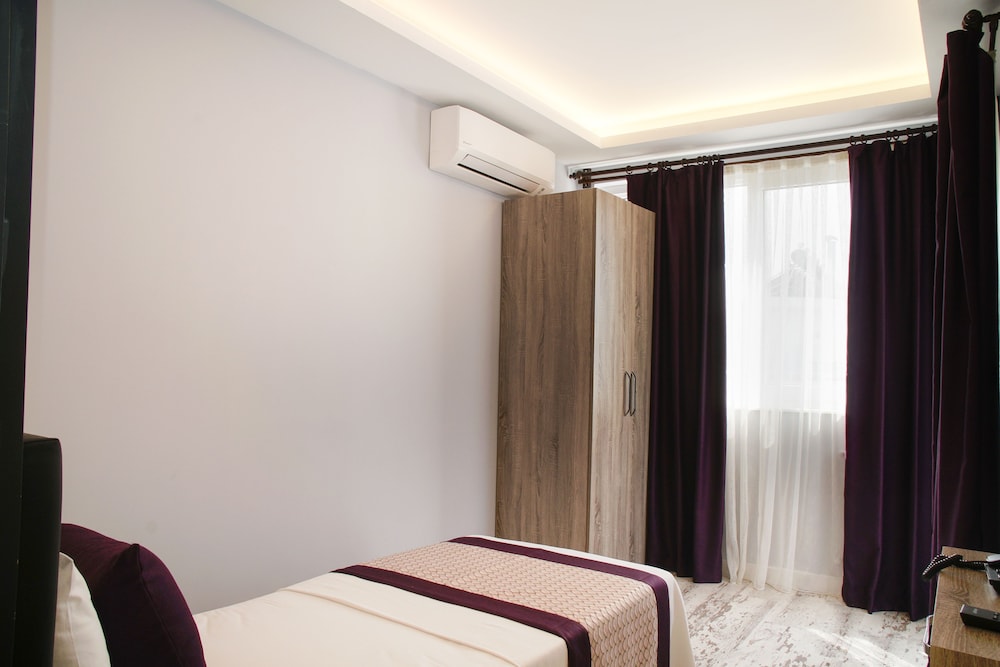 Hotel Af-Ra Hotel