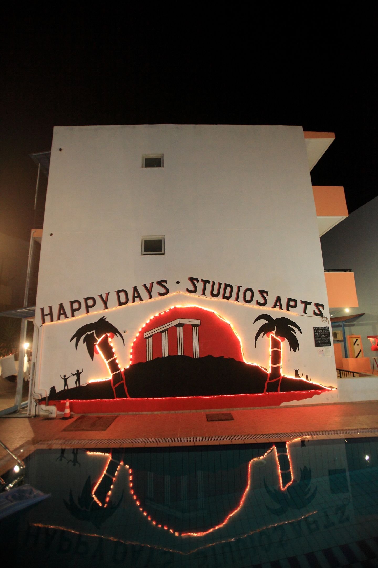 dal travel Happy Days Studios