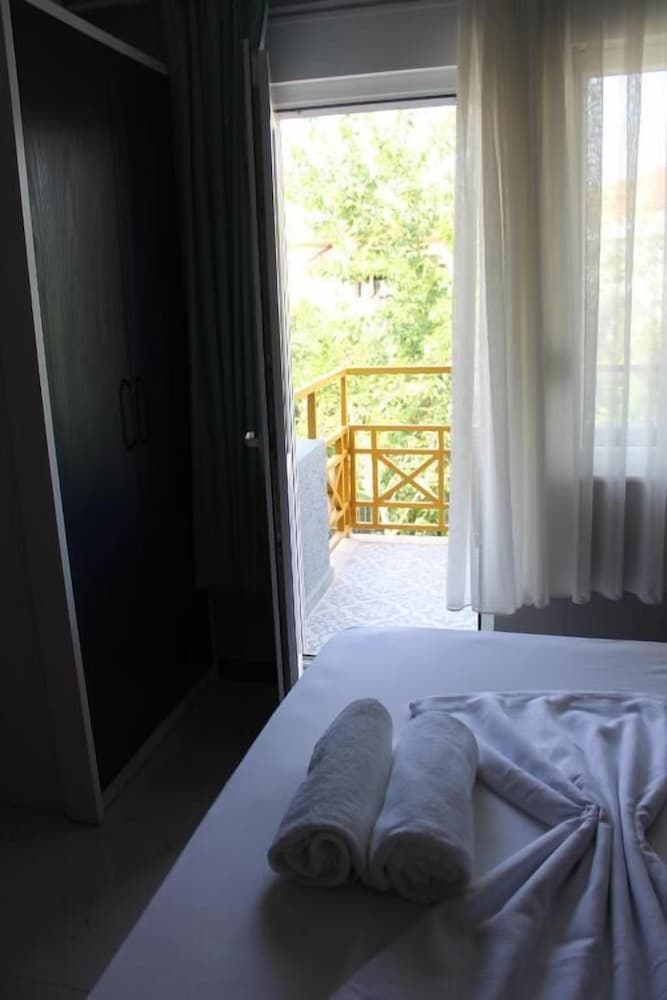 Hotel Alpat Homes