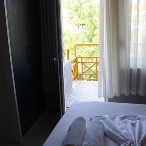 Hotel Alpat Homes cazare Merkez