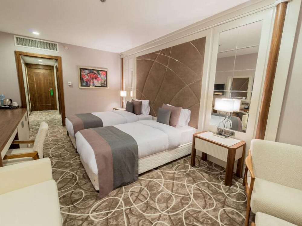 Arnavutköy Airport Hotel