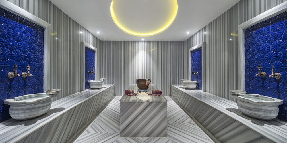 Hotel Holiday Inn Istanbul - Tuzla Bay By Ihg