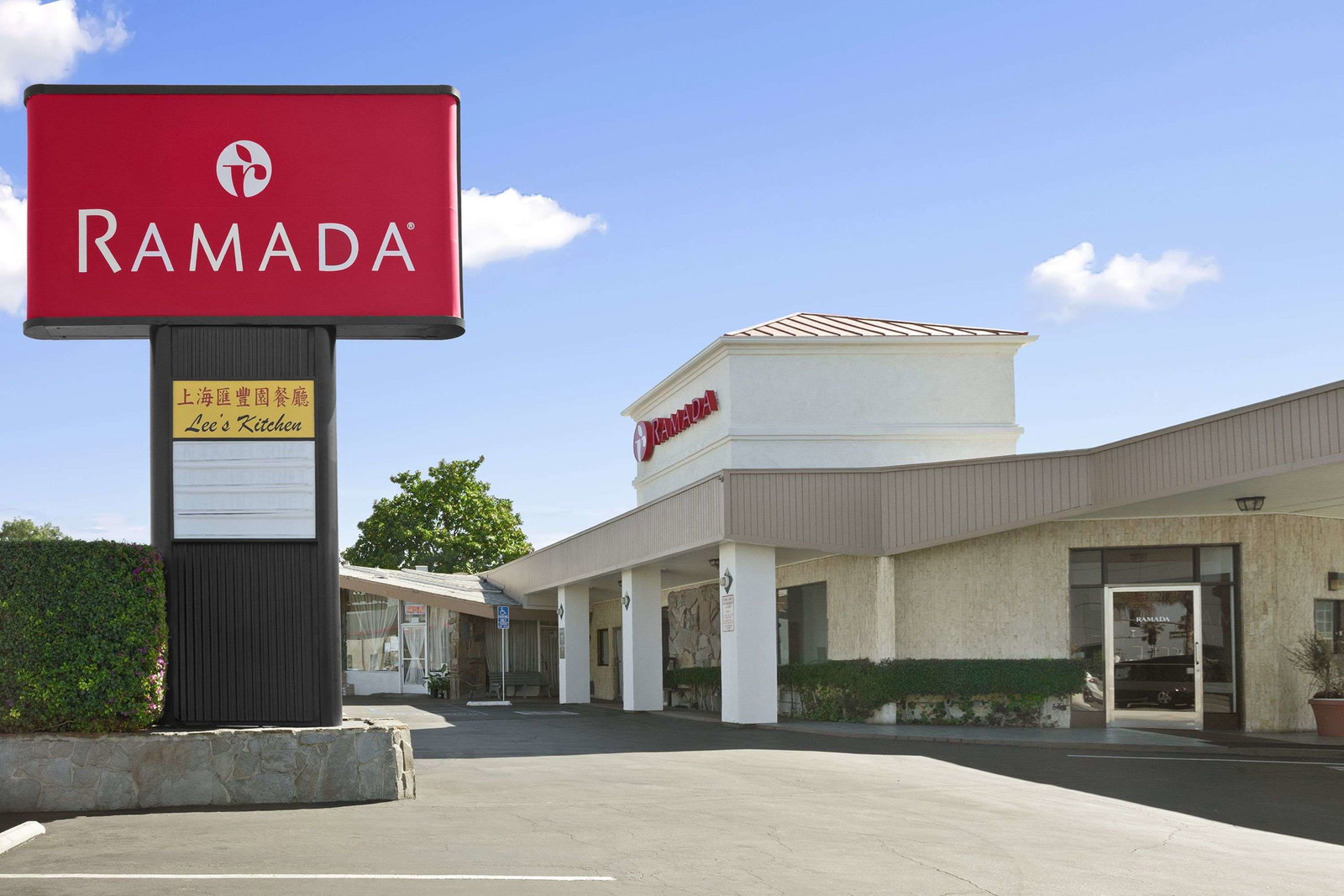 Hotel Ramada By Wyndham Torrance
