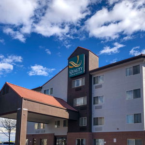 Hotel Quality Inn & Suites Denver International Airport cazare Denver City