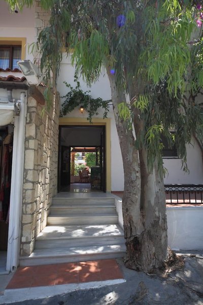 dal travel Rena Apartments