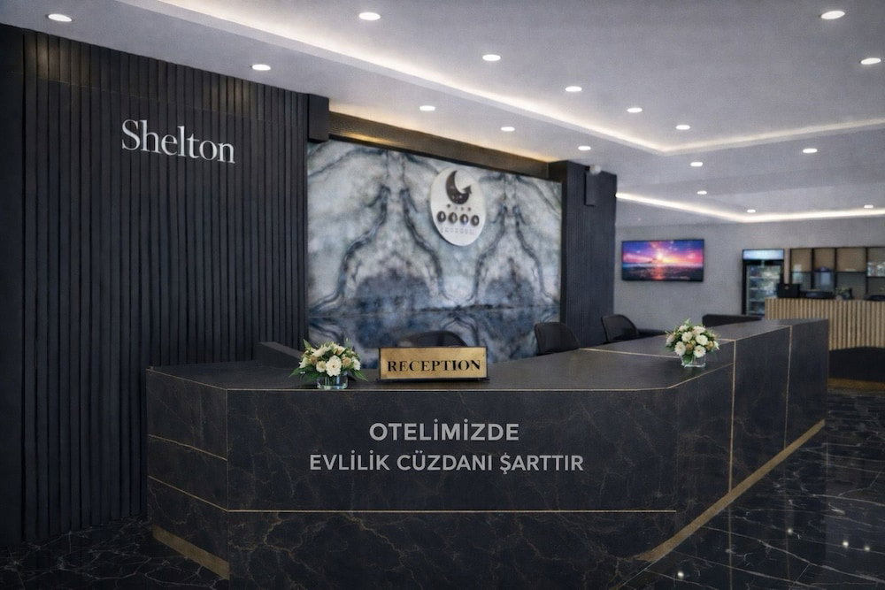Shelton Airport Otel