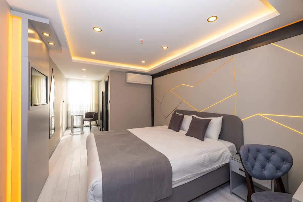Hotel White Corner Hotel
