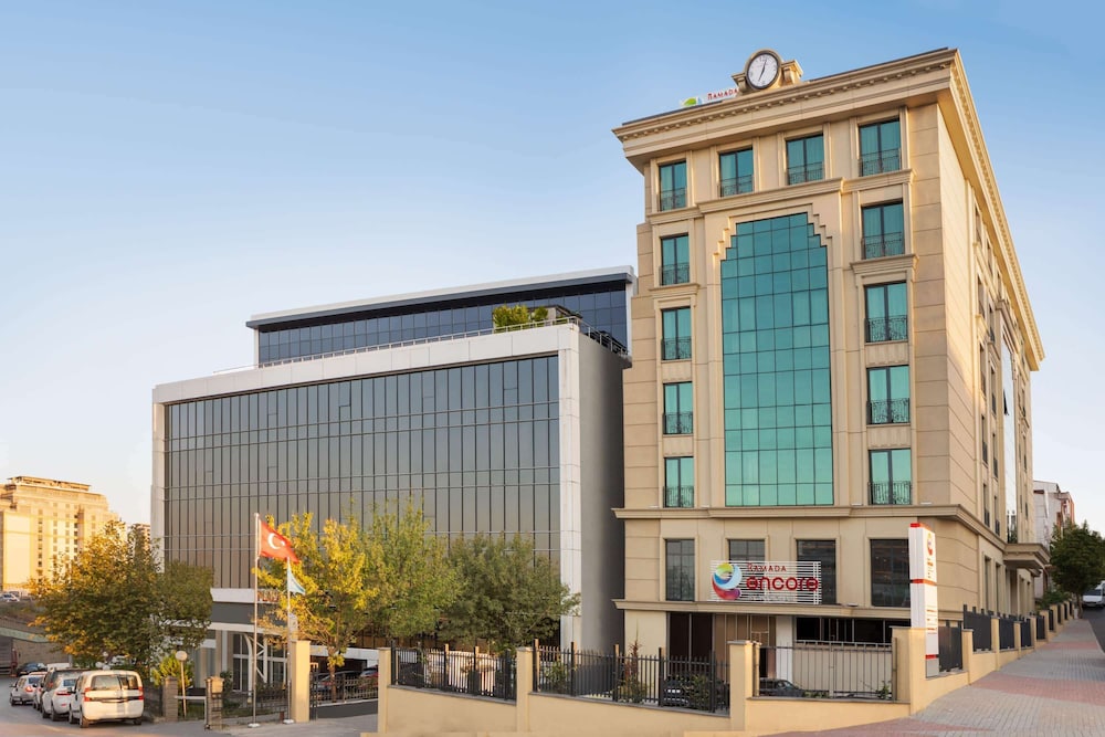 Hotel Ramada Encore By Wyndham Istanbul Basin Express