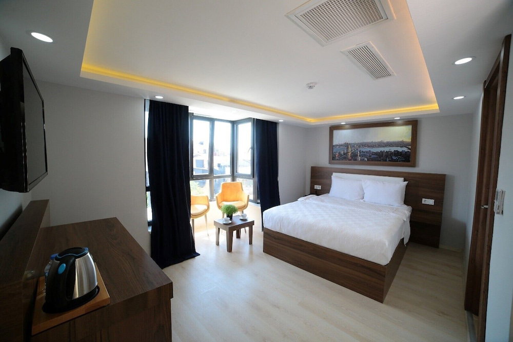 Hotel Mitani Suites